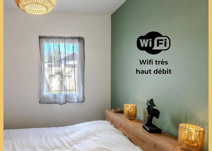 La Petite Maison De La I *